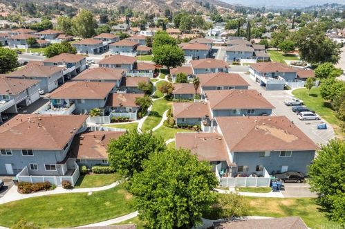 20831 Plum Canyon Rd, Santa Clarita, CA 91350-2021
