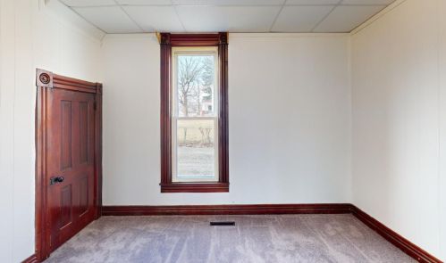 820 Columbus Ave, Bellefontaine OH  43311-1122 exterior