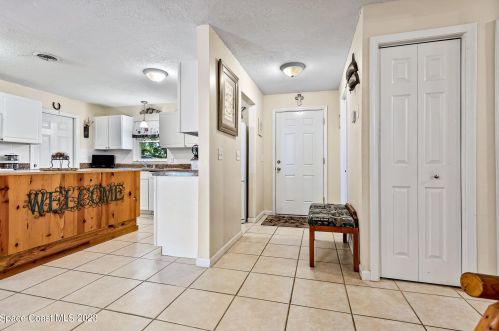 2002 Ivy Dr, Cocoa FL 32922-5439 exterior