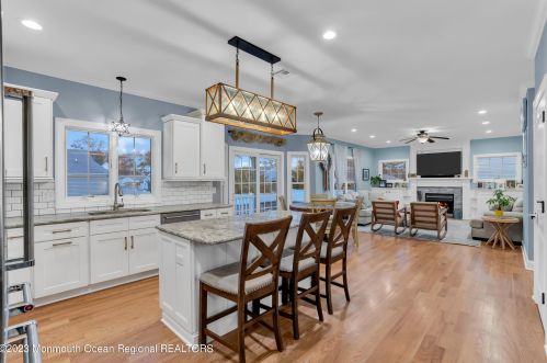 2427 Moore Ave, Point Pleasant Beach NJ  08742-3711 exterior