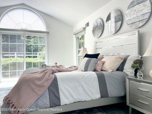 58 Ivy Hill Rd, Lakewood NJ  08701-5772 exterior