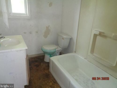 2815 Berkley St, Camden NJ  08105-2827 exterior