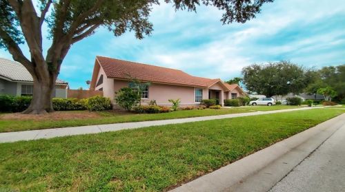 11055 Longshore Way, Naples, FL 34119-7977