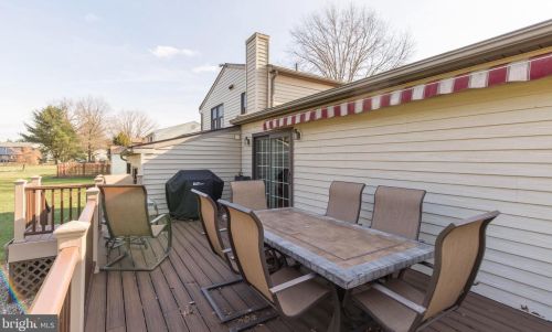 118 Ann Dr, Southampton PA 18954-1639 exterior