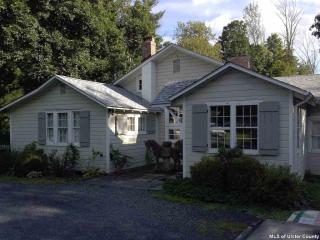 2303 Glasco Tpke, Woodstock, NY 12498-1073