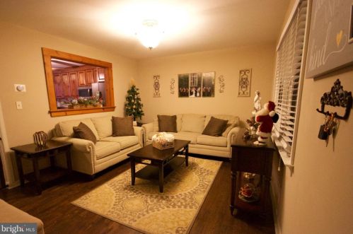 117 Longwood Dr, Trenton, NJ 08620-2416