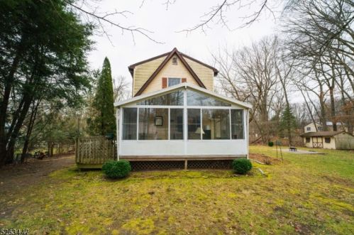 83 Voit Ave, Lincoln Park NJ  07035-1039 exterior