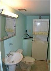 311 Roanoke Dr, Leesburg VA  20175-4006 exterior