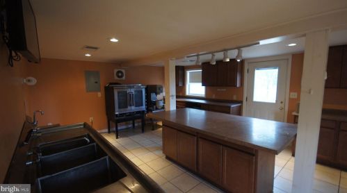 9 16th St, Camp Hill PA  17011-4801 exterior