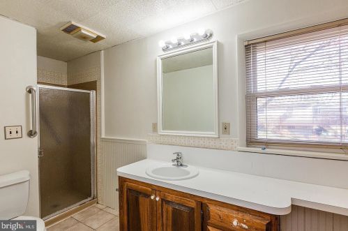 130 Delp Rd, Lancaster PA  17601-3906 exterior