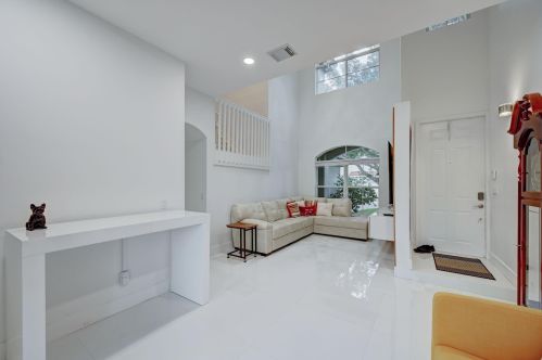 7865 19 Ct, Hollywood FL  33024-0923 exterior