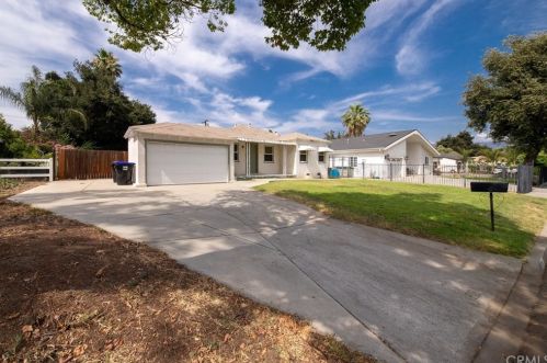 934 28th St, San Bernardino, CA 92405-2904