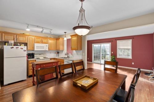 4 Saratoga Ct, Easton PA  18040-1046 exterior