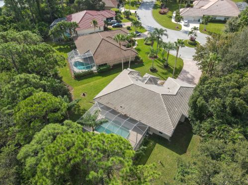 1698 Mockingbird Dr, Fort Pierce FL  34986-2045 exterior