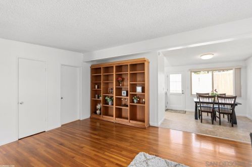 4362 Conrad Ave, San Diego CA 92117-2017 exterior