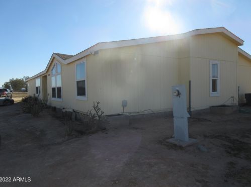 12117 Airport Rd, Buckeye, AZ 85326-4108