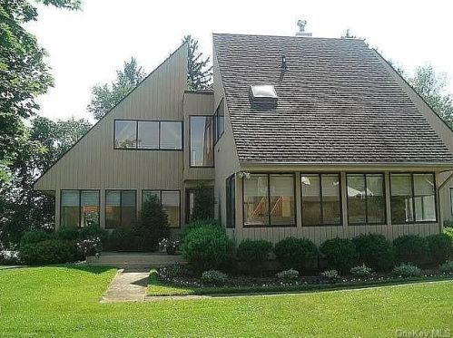9 Pheasant Run, Scarsdale, NY 10583-3100