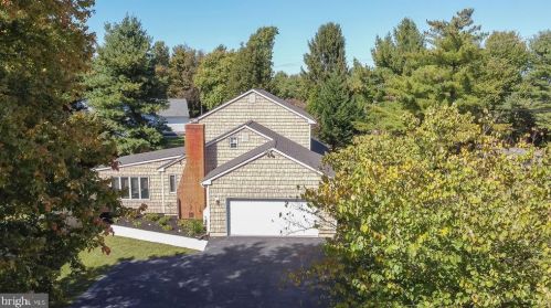 141 Pigeon Run Dr, Bear, DE 19701-1511