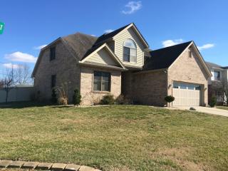 218 Manor Ct, Seymour, IN 47274-2209