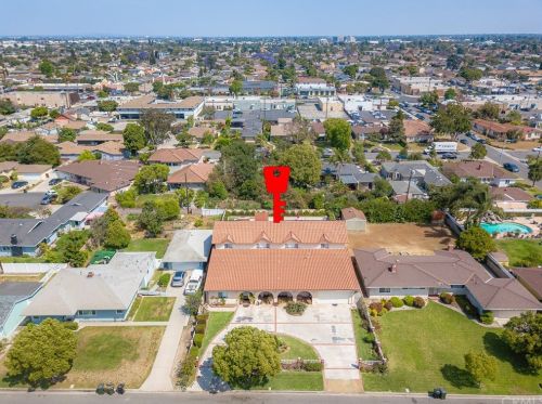 12070 Morning Ave, Downey CA  90242-2324 exterior