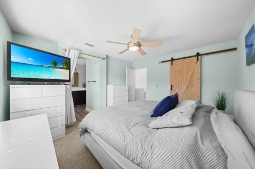 32924 Charmes Ct, Temecula CA  92592-9603 exterior