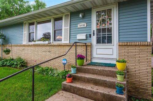648 48th Ave, Minneapolis, MN 55421-2354