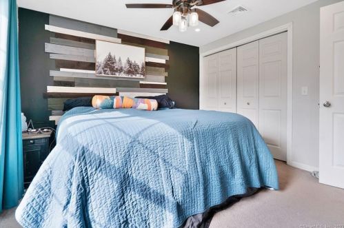 26 Blish Rd, East Hampton CT  06447-1110 exterior