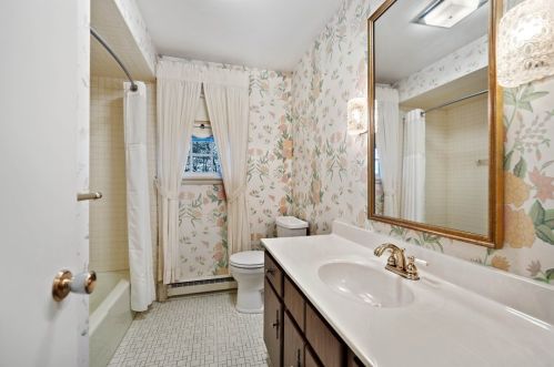 1 Royal Oaks Dr, North Charleroi PA  15022-3329 exterior