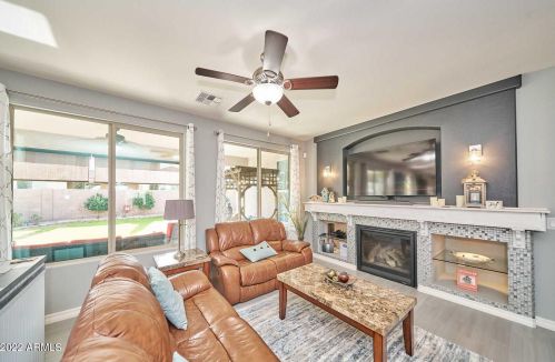 2457 Orleans Dr, Gilbert AZ  85298-2307 exterior