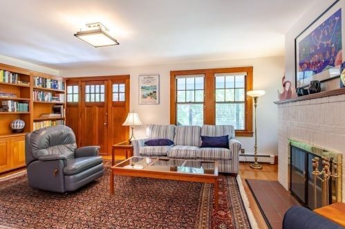 75 Russell St, Carlisle, MA 01741-1714