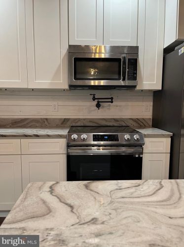 594 Baynesville Rd, Montross VA  22520-2325 exterior