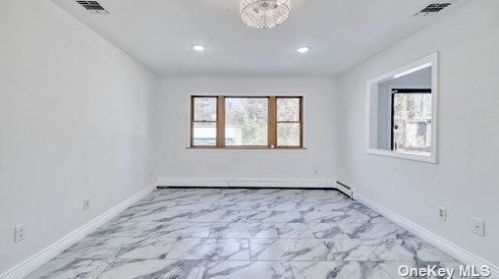 69 Granada Cir, Mount Sinai NY  11766-2810 exterior