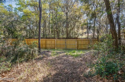 14 Partridge Cir, Beaufort SC  29907-1234 exterior