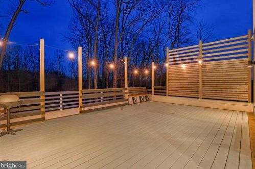 39744 Mount Gilead Rd, Leesburg VA 20175-6712 exterior