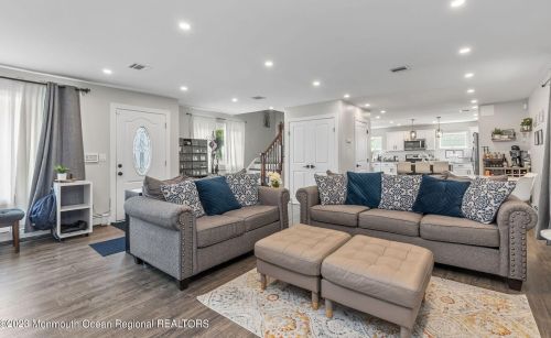 288 Essex Dr, Bricktown NJ  08723-6527 exterior