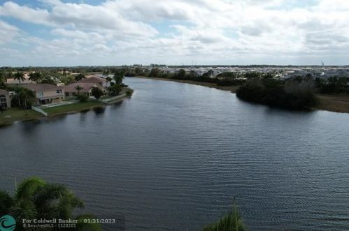 3591 177th Ave, Hollywood FL  33029-1666 exterior