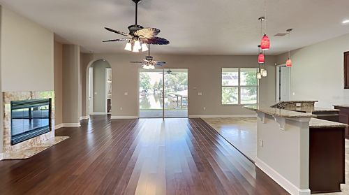 22921 Southshore Dr, Land O Lakes, FL 34639-4779