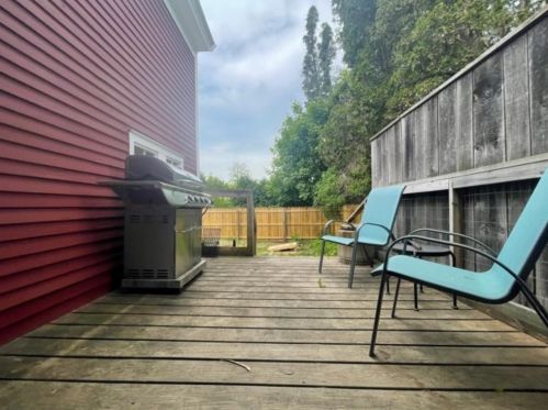 6 Woodburn St, Keene NH  03431-2528 exterior