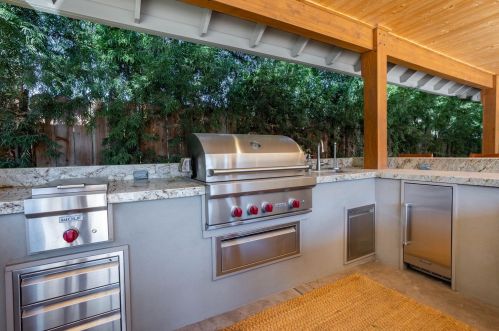 9918 Poppy Hills Dr, Valley Home CA 95361-9617 exterior