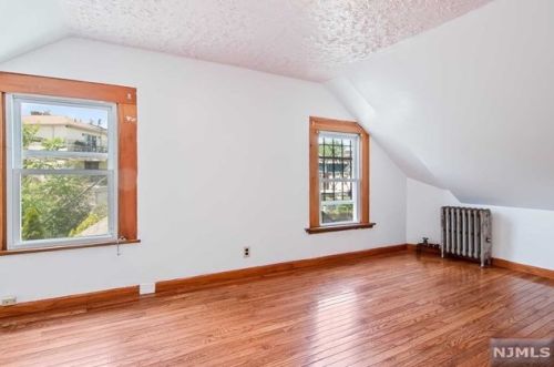 162 Summer Ave, Newark NJ  07104-2614 exterior