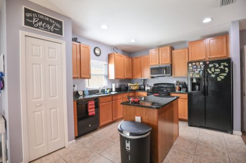 8171 Westfield Cir, Vero Beach FL  32966-1282 exterior