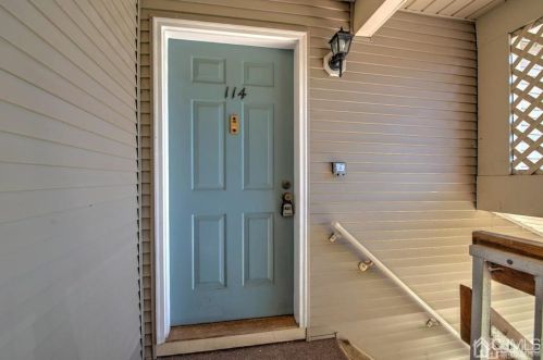 114 Griggs Pl, East Brunswick, NJ 08816-5635