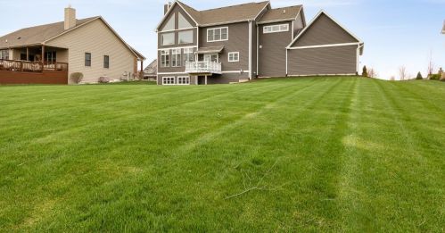 9440 Grasselli Ave, Dyer, IN 46373-8507