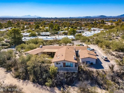 1331 Sobre Lomas, Tucson, AZ 85718-5708