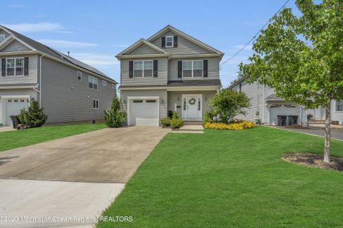 35 Laurel St, West Long Branch NJ  07764-1418 exterior