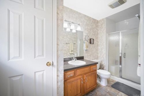 270 Prosperous Valley Rd, Middletown NY  10940-8707 exterior