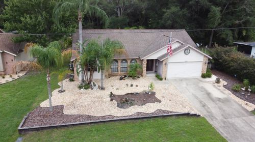 2190 Captain Dr, Deltona, FL 32738-1033