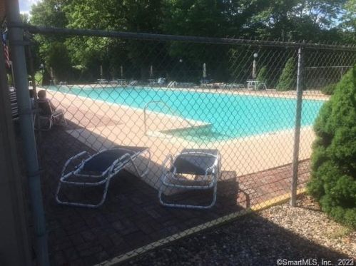 774 Kettle Path, Southington CT  06489-3405 exterior