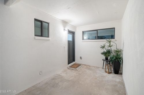 6621 Dreyfus Ave, Scottsdale, AZ 85254-3917