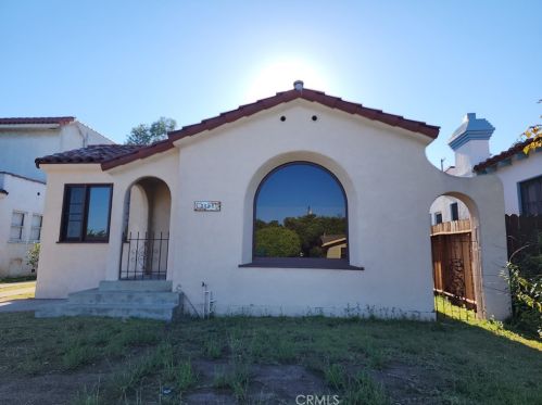 3585 Lewis Ave, Long Beach, CA 90807-4723